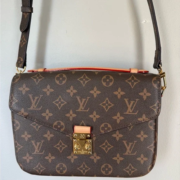 Lookalike Brown Monogram Crossbody Bag - Picture 2 of 7